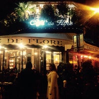 รูปภาพถ่ายที่ Café de Flore โดย Pelin A. เมื่อ 3/29/2015