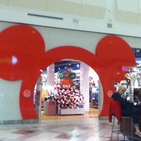 Disney Store Now Closed North Braintree Braintree Ma