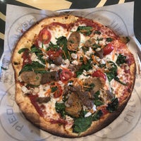 Снимок сделан в Pieology Pizzeria пользователем Brian C. 6/11/2019