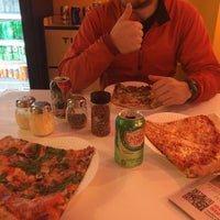 11/12/2015にJohanがDupont Pizzaで撮った写真