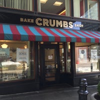 3/11/2015 tarihinde Martin L.ziyaretçi tarafından Crumbs Bake Shop'de çekilen fotoğraf
