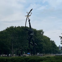 Photo taken at Rocket Thrower Statue by Francisco R. on 7/16/2022