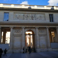 Photo taken at Faculté de Médecine Paris Descartes by Nat S. on 10/27/2017