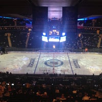 Снимок сделан в Madison Square Garden пользователем Stefanie 5/8/2013