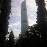 Review Monumen Bambu Runcing