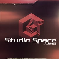 Снимок сделан в Studio Space Atlanta пользователем Brent A. 4/21/2015