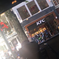 รูปภาพถ่ายที่ KFC โดย JK เมื่อ 6/14/2017