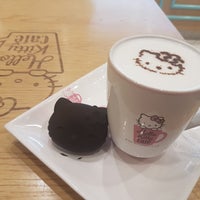 Photo taken at Hello Kitty Cafe by Aloysius A. on 2/24/2018