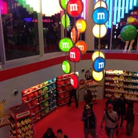 Photo taken at M&amp;M&#39;s World by zAgT on 5/11/2013