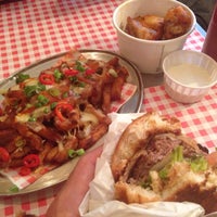 9/18/2014 tarihinde zAgTziyaretçi tarafından Burger Meats Bun'de çekilen fotoğraf