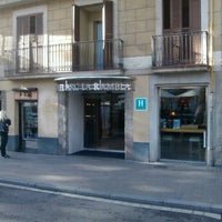 Foto tirada no(a) Hotel Arc La Rambla por Simon H. em 11/23/2012