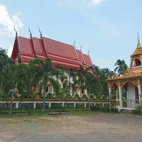 Photo taken at วัดหลวงพ่อสลักเพชร by Denis R. on 4/15/2018