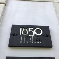 Das Foto wurde bei 1850 Hotel Boutique von John W. am 5/5/2017 aufgenommen