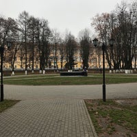 Photo taken at Фонтан в парке «Липки» by Ольга V. on 11/9/2019