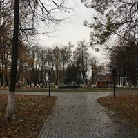 Photo taken at Фонтан в парке «Липки» by Ольга V. on 10/30/2017