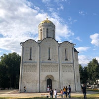 Дмитриевский собор Ростов