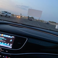 Photo taken at Glendale 9 Drive-in by Alondra R. on 6/18/2021