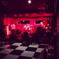 Photo taken at Joe&amp;#39;s Garage Sports Pub by Seung Min &amp;#39;Mel&amp;#39; Y. on 11/17/2012