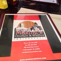 4/5/2015에 Hamid A.님이 Maxine&amp;#39;s Chicken &amp;amp; Waffles에서 찍은 사진