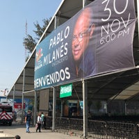 Photo taken at Macro Plaza Metropolitana Cuitlahuac by Javo J. on 11/30/2019