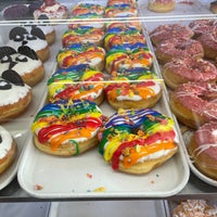 6/19/2023에 Christine S.님이 DK&amp;#39;s Donuts and Bakery에서 찍은 사진