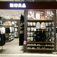 無印良品 Clothing Store