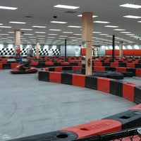 3/9/2014에 Adam W.님이 Need 2 Speed Indoor Kart Racing에서 찍은 사진