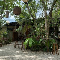 รูปภาพถ่ายที่ Botánica Garden Café โดย Luis M. เมื่อ 6/7/2021