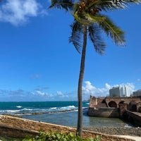 รูปภาพถ่ายที่ Caribe Hilton โดย Kim R. เมื่อ 2/2/2023