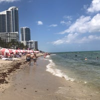 Photo taken at Beach at the Diplomat Beach Resort Hollywood, Curio Collection by Hilton by Kim R. on 4/27/2019
