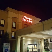 Снимок сделан в Hampton Inn &amp;amp; Suites пользователем Jim H. 10/8/2016