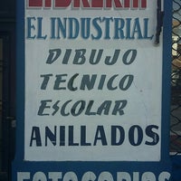 Photo taken at Librería El Industrial by Pablo Y. on 6/20/2016