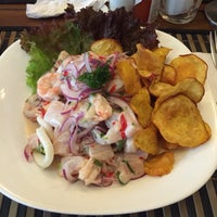 Foto tirada no(a) Restaurante Sabor Latino por Cintia G. em 9/5/2015