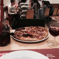 Foto diambil di Pizza Hut oleh Rod B. pada 5/19/2015