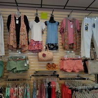 Factory Connection Tienda de ropa en Greenbrier
