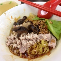 Photo taken at AMK Hainanese Abalone Minced Meat Noodle by gerard t. on 6/7/2014