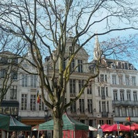 Photo taken at Grasmarktstraat / Rue du Marché aux Herbes by marc g. on 3/12/2017