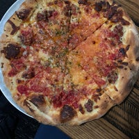 Photo taken at Santarpio&amp;#39;s Pizza by George K. on 3/5/2022