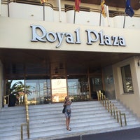 Das Foto wurde bei Royal Plaza Hotel von Wladyslaw S. am 7/15/2014 aufgenommen
