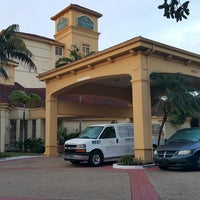 12/27/2014에 Jerry Lee M.님이 La Quinta Inn &amp; Suites Miami Airport West에서 찍은 사진