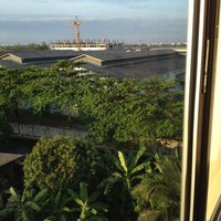 Photo taken at Regent Suvarnabhumi Hotel by 👑 Jason W. on 11/17/2012