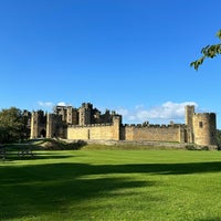 Photo taken at Alnwick Castle by Hitomi E. on 10/13/2023