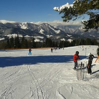 Foto diambil di Ski Center Cerkno oleh Bashi pada 2/4/2013