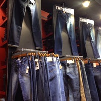 levis in sunway pyramid