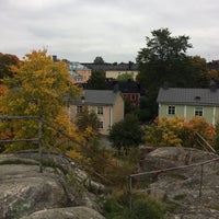 Photo taken at Keuruunpuiston kalliot (Vallilan kalliot) by Jirka D. on 9/30/2017
