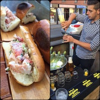 Photo taken at Henri Saint-Henri by 514eats on 5/20/2015