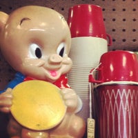 Photo taken at Charleston Antique Mall by Aaron R. on 10/12/2013