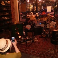 4/20/2013にTony B.がGoorin Bros. Hat Shop - Larimer Squareで撮った写真
