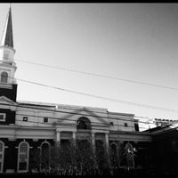 Foto tomada en First Baptist Church  por Elizabeth D. el 3/17/2013