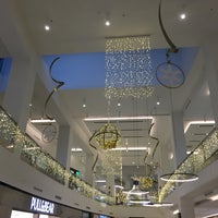 Foto tirada no(a) Centro Comercial Salera por Migue M. em 11/27/2022